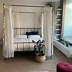 Utulny A Moderny Atelier S Terasou