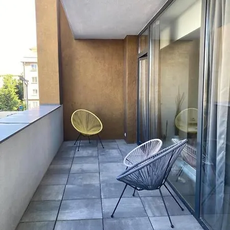 útulný A Moderný Ateliér S Terasou * Bratislava