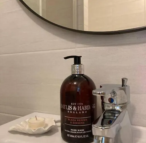 Utulny A Moderny Atelier S Terasou شقة براتسيلافا