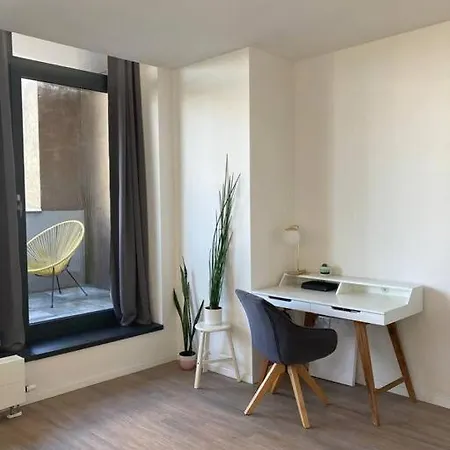 Utulny A Moderny Atelier S Terasou شقة *